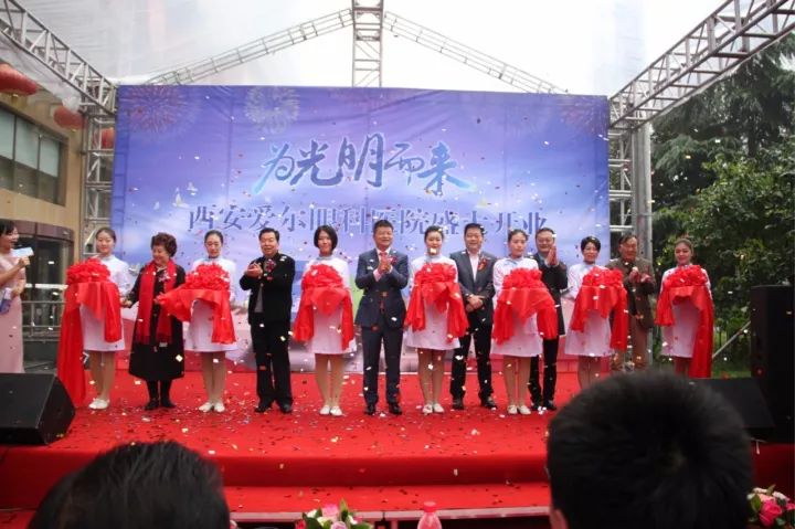 医药日报：飞利浦、GE、圣犹达等大牌械企集体主动召回；118家药商违规遭曝光；贵州百灵收购一家医院