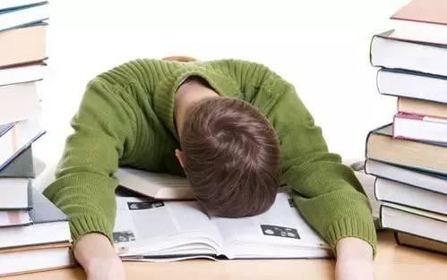 易疲劳的人肝不好，一个简单小动作，最养肝！ | 健康资讯