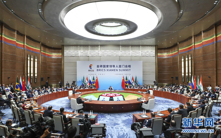 习近平：全面深化金砖伙伴关系 开辟更加光明未来