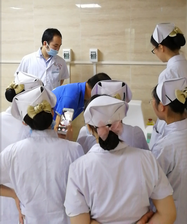 桂林医学院第二附属医院引进康兴激光坐浴机 | 厂商资讯