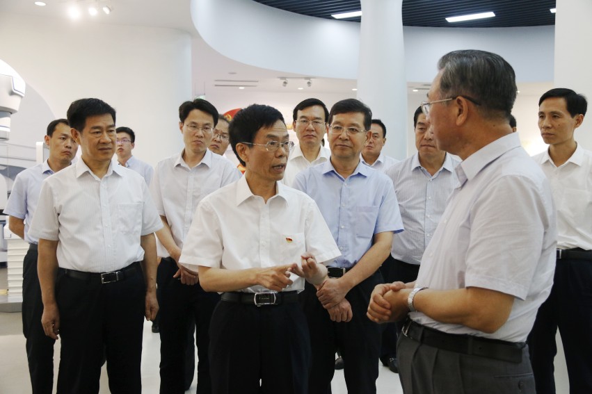 山东省委书记刘家义到新华医疗调研 | 厂商资讯