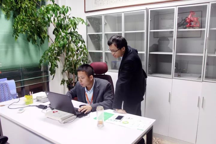 狂，狂，狂欢！这家电商企业正在引领药械B2B采购狂欢 