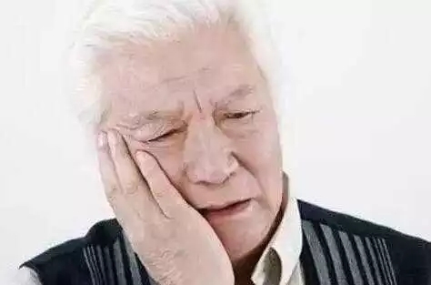 牙疼不是病，但可能真会要命！男子牙疼1个月竟查出白血病… | 健康资讯