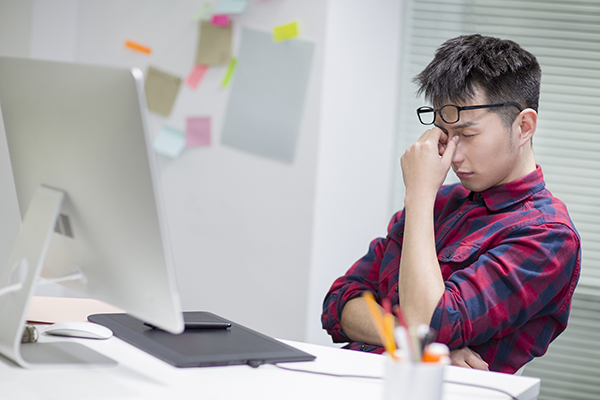 眼睛这么干会瞎掉吗？干眼病防治误区多 | 医学科普