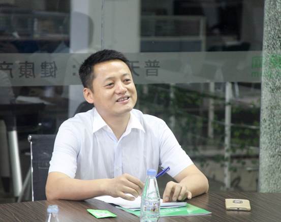 秀屿区委组织部陈涛部长莅临普天药械网指导党建工作