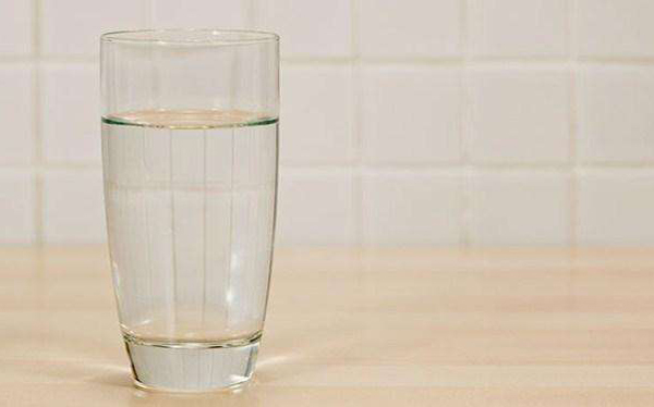 喝水能预防痴呆？全靠水的中它！| 医学科普